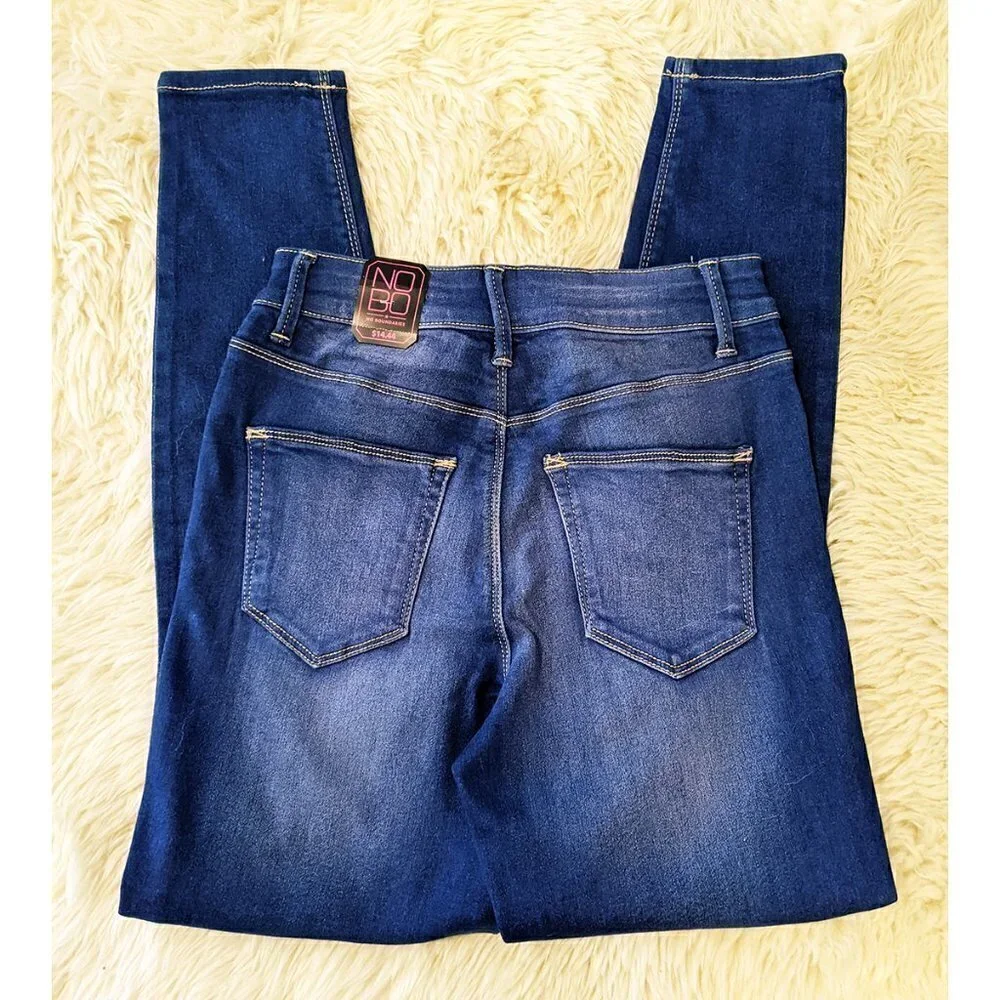 NO Boundaries High Rise Skinny Jeans Bright Blue Wash Sz 5 NWT - Picture 2 of 3